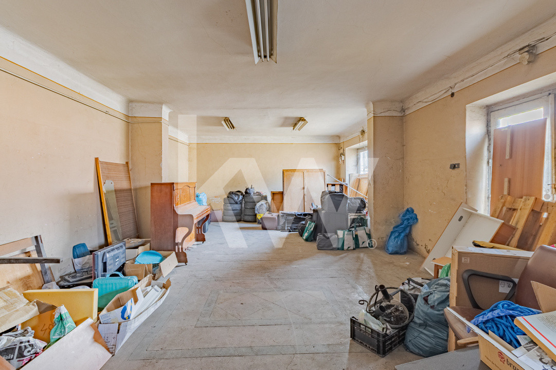 Casă de vânzare în Brașov, teren 900 mp, renovare sau investiție | COMISION 0%