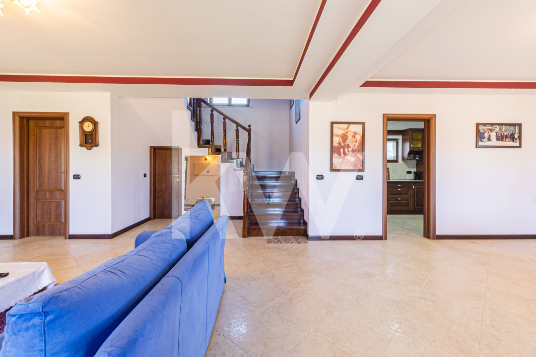 Casa deosebita in Fagaras – ultrafinisata, spatioasa si eleganta
