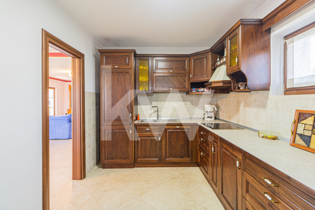 Casa deosebita in Fagaras – ultrafinisata, spatioasa si eleganta