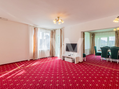 Casă spațioasă de vânzare în Fundata – locuință sau pensiune, COMISION 0%