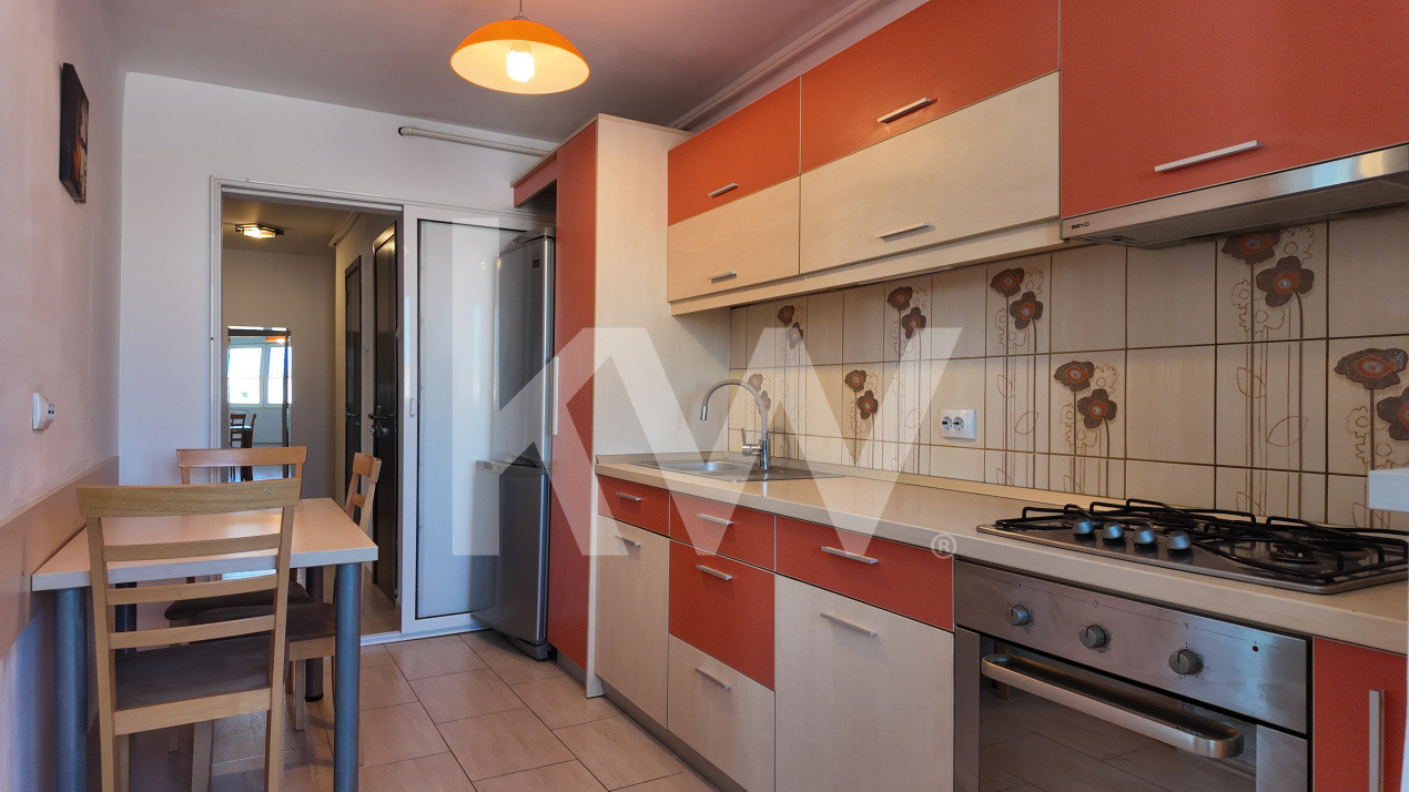 Vânzare apartament cu 3 camere, circular - zona Tractorul