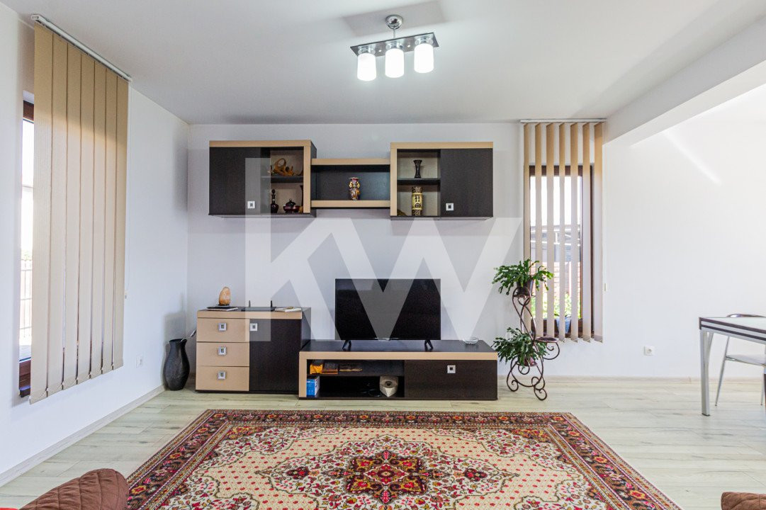 Casă tip duplex de închiriat în Ghimbav – confort, liniște și priveliște montană