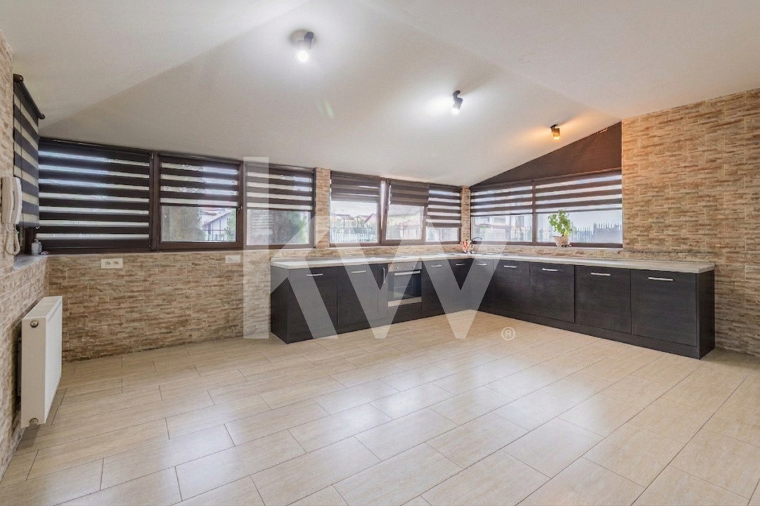 Apartament 4 camere si Curte Proprie | Parcare Inclusă
