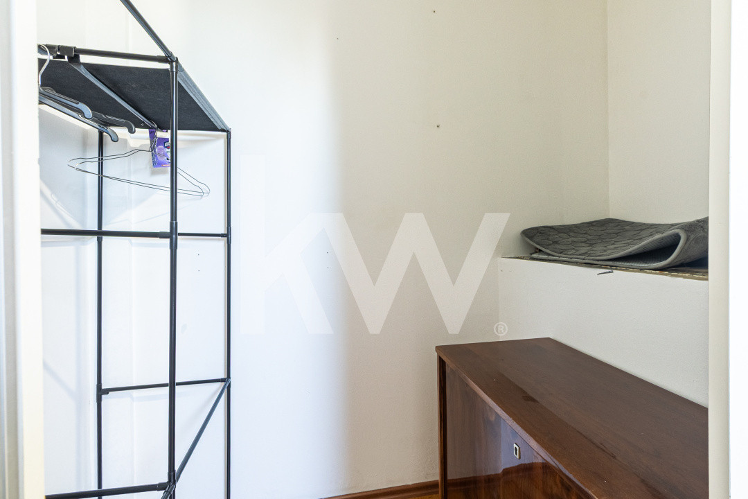 Apartament spațios, scară interioară, două băi, în zona Făget
