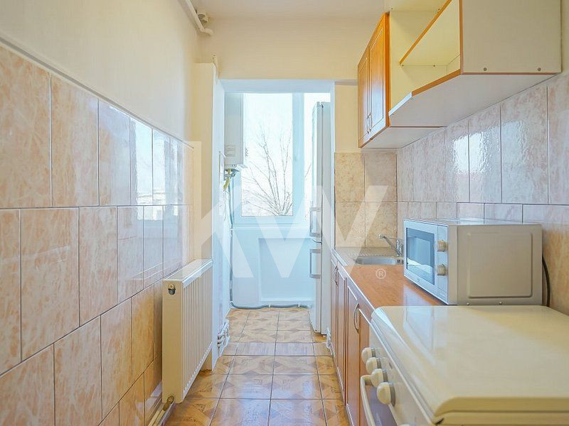 Garsonieră decomandată, mobilată și utilată - zona Tractorul