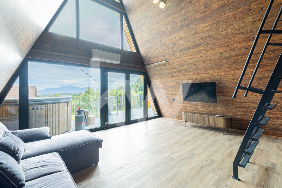 Afacere la cheie in inima naturii- Case smart A-Frame