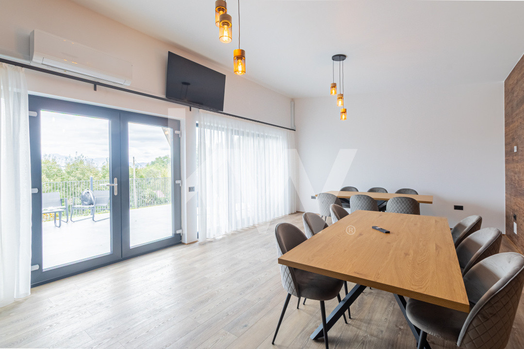 Afacere la cheie in inima naturii- Case smart A-Frame