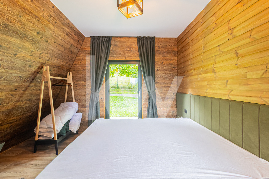 Afacere la cheie in inima naturii- Case smart A-Frame