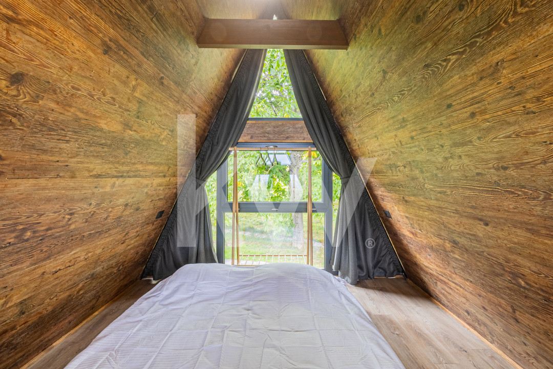 Afacere la cheie in inima naturii- Case smart A-Frame