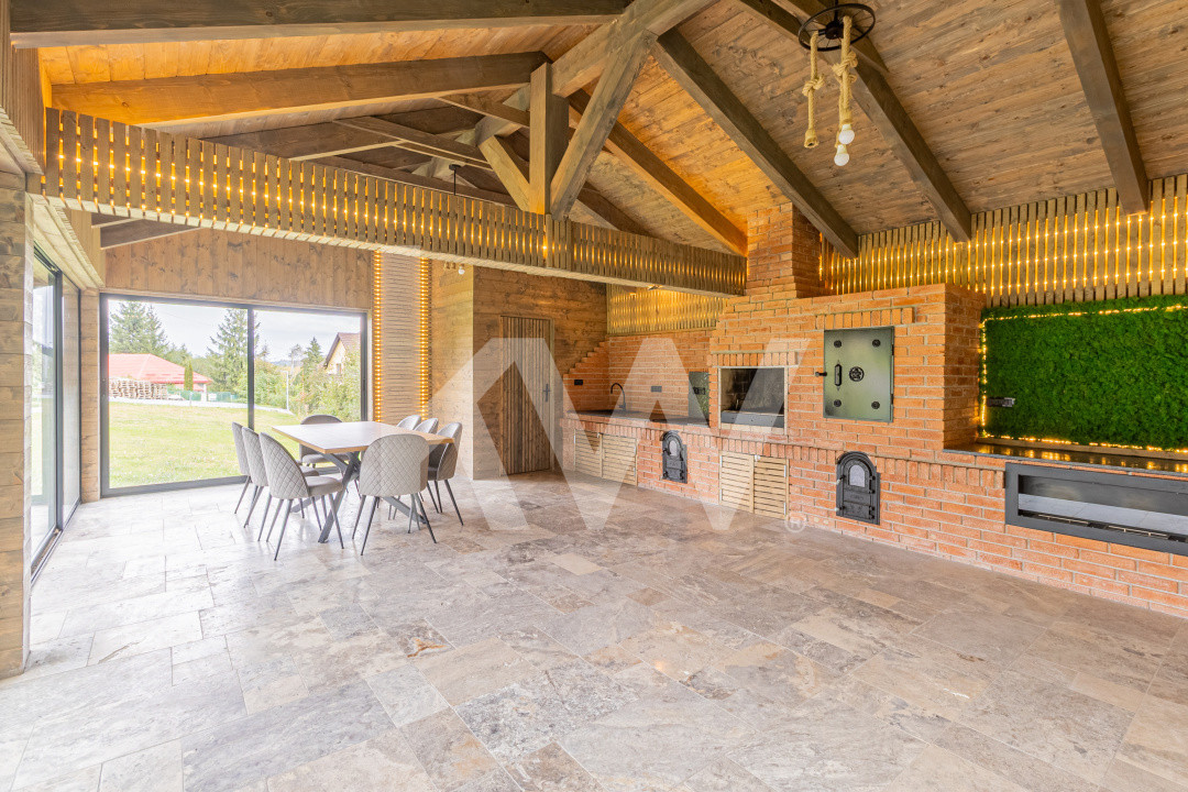 Afacere la cheie in inima naturii- Case smart A-Frame