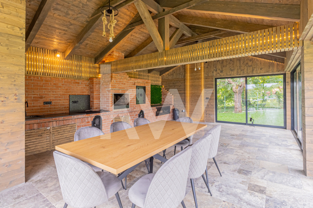 Afacere la cheie in inima naturii- Case smart A-Frame