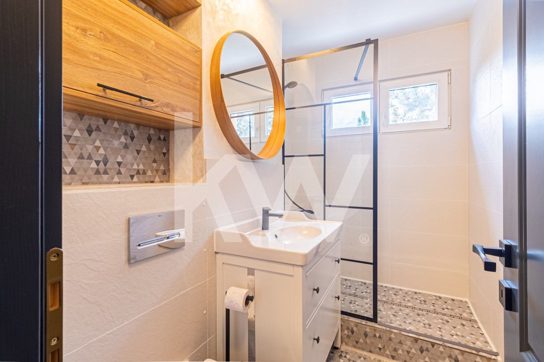 Închiriere apartament cu 2 camere, mobilat și utilat – zona Planetelor