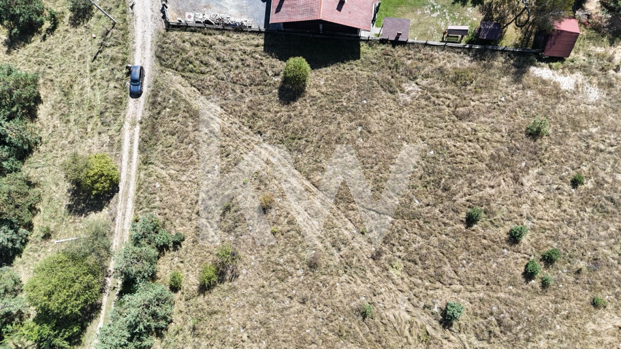 Colţ de rai la 35 km de Braşov – teren intravilan cu utilităţi Valea Bozomului