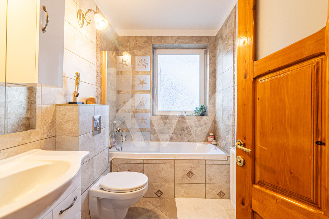 Casa individuala cu 5 camere, de vanzare, in Brasov, zona Bartolomeu!