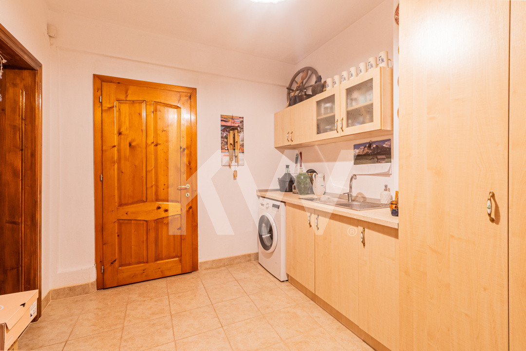 Casa individuala cu 5 camere, de vanzare, in Brasov, zona Bartolomeu!