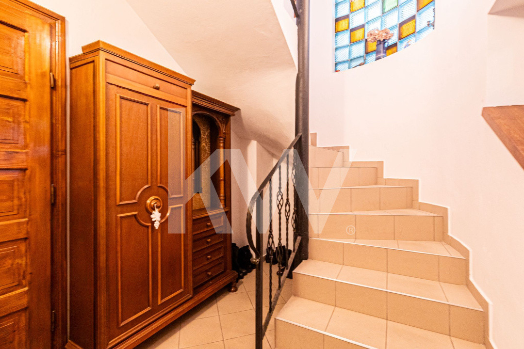 Casa individuala cu 5 camere, de vanzare, in Brasov, zona Bartolomeu!