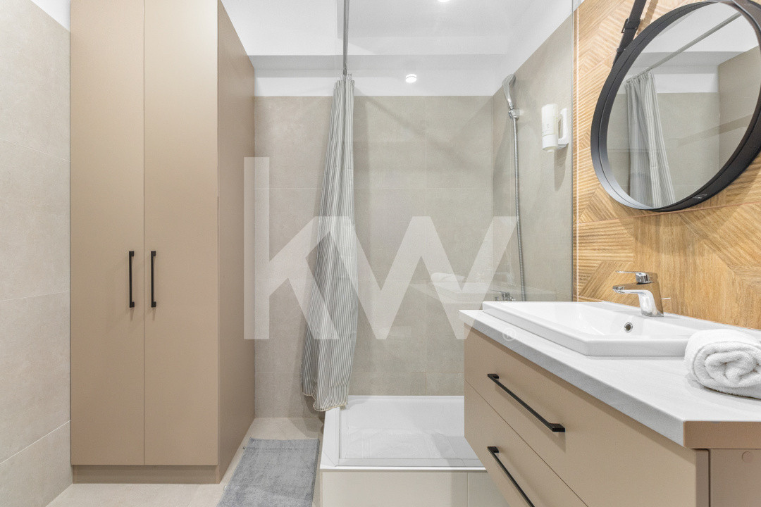 Apartament lux,66mp+2 terase,zona Tractorul, aproape de Coresi Mall,Comision 0%!