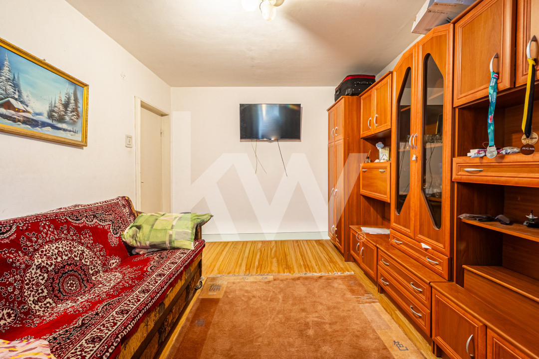 Apartament cu 3 camere decomandat 
