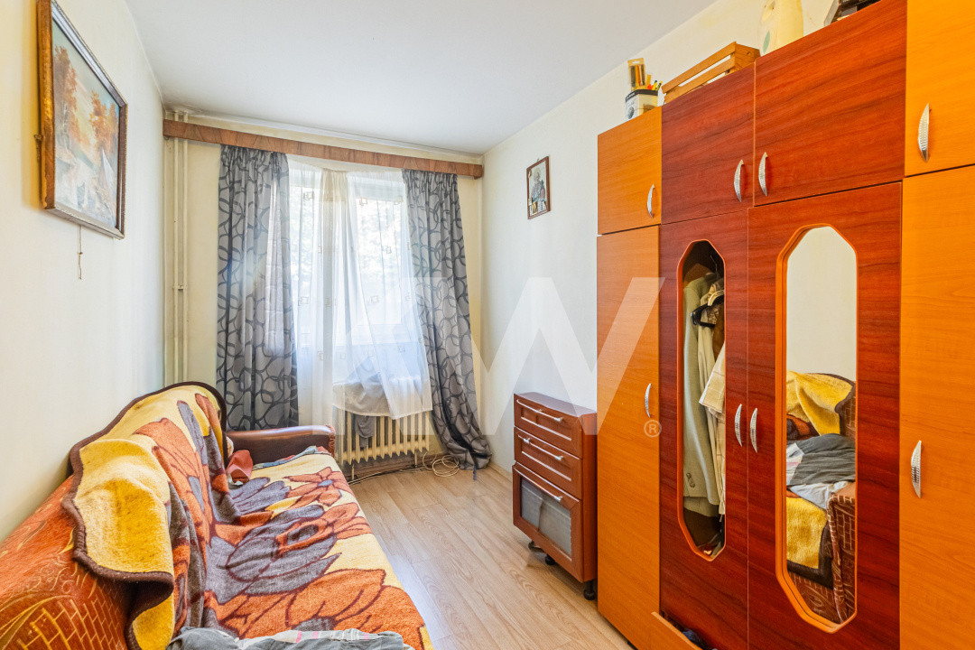 Apartament cu 3 camere decomandat 