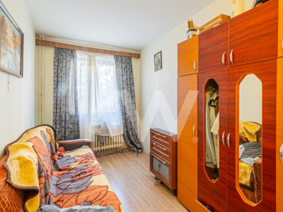 Apartament cu 3 camere decomandat 