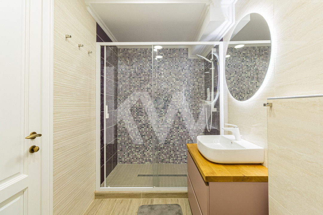 Apartament superb cu 3 camere - Ultracentral, Drumul Poienii 