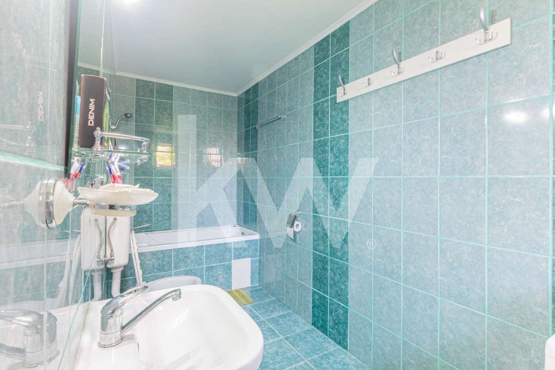 Vilă de vânzare,  ideală pentru familie sau pensiune în Râșnov, COMISION 0%