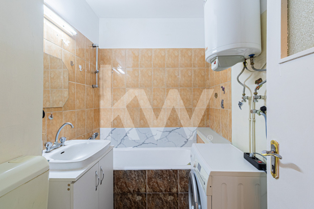 Garsoniera | 32 mp | Etaj intermediar | Calea Bucuresti | Comision 0%