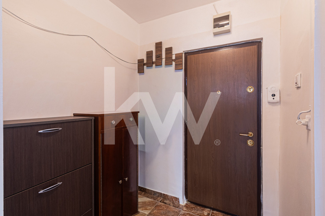 Garsoniera | 32 mp | Etaj intermediar | Calea Bucuresti | Comision 0%