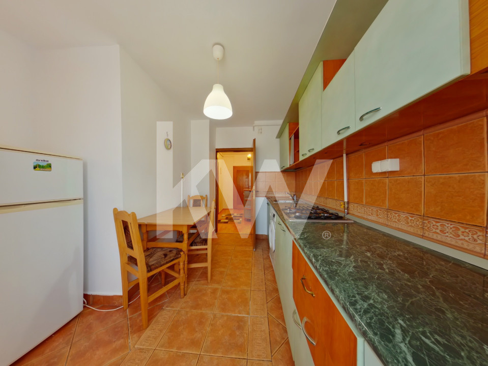 Inchiriere apartament 3 Camere, mobilat și utilat - zona Centrul Civic