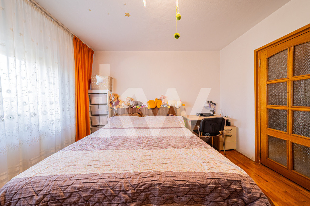 REZERVAT - Vânzare apartament cu 3 camere, decomandat, 86 mp - Astra