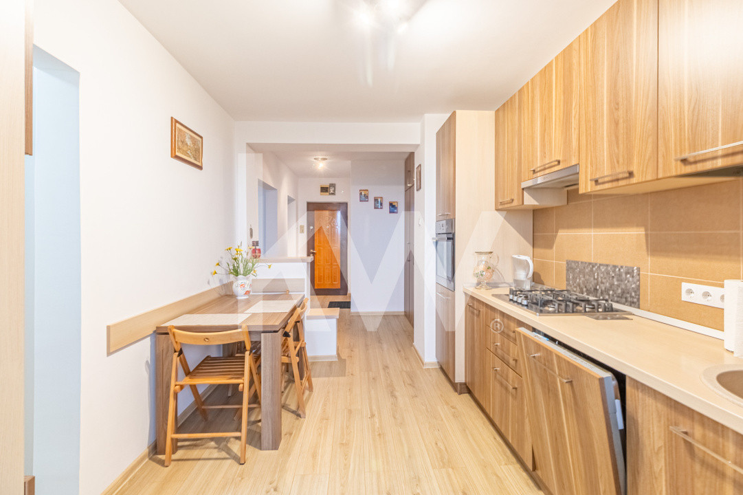 Apartament 3 camere cu priveliste, Tractorul