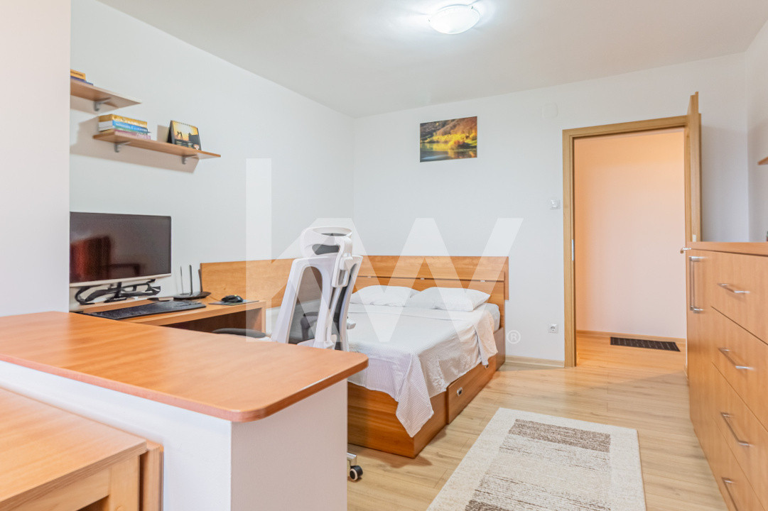 Apartament 3 camere cu priveliste, Tractorul