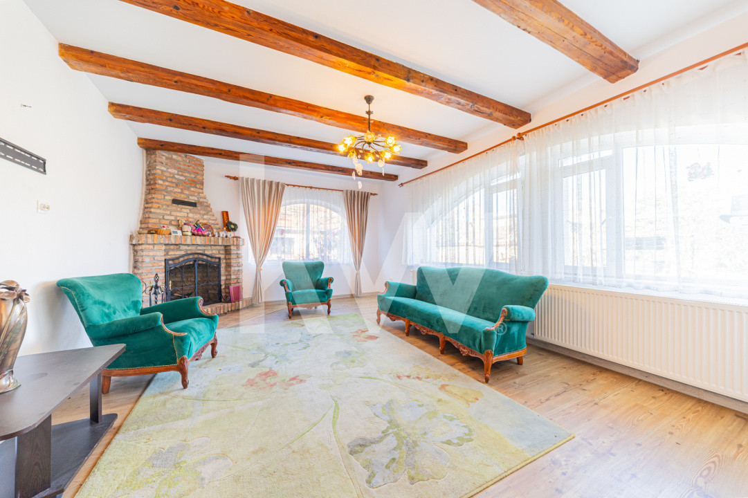 Proprietate versatilă cu 2 case și garsonieră în Hărman, locuință sau investiție