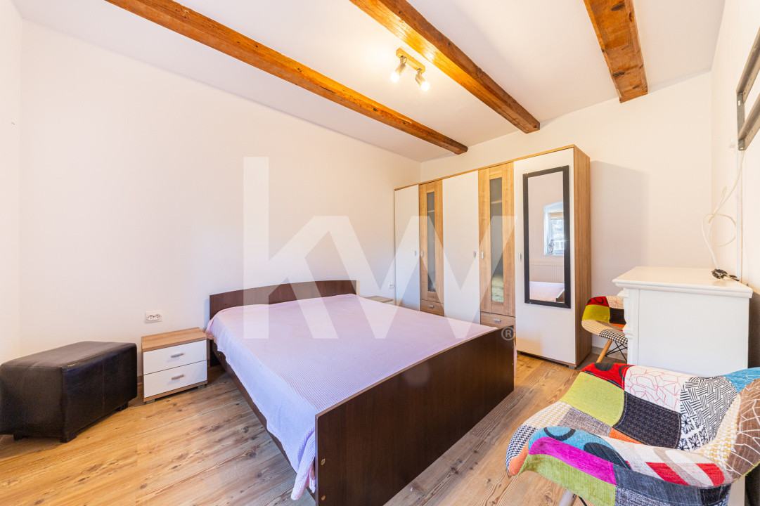 Proprietate versatilă cu 2 case și garsonieră în Hărman, locuință sau investiție