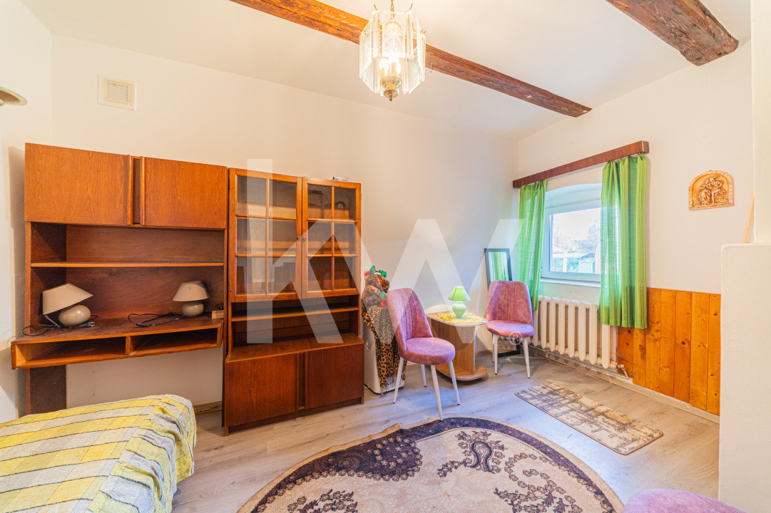 Proprietate versatilă cu 2 case și garsonieră în Hărman, locuință sau investiție