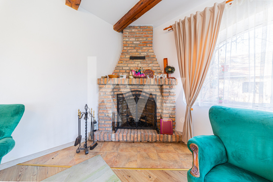 Proprietate versatilă cu 2 case și garsonieră în Hărman, locuință sau investiție