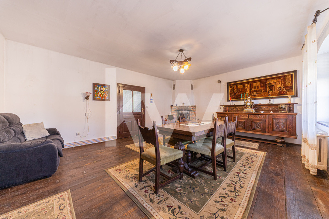 Proprietate versatilă cu 2 case și garsonieră în Hărman, locuință sau investiție