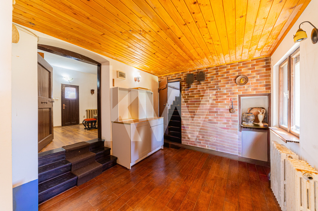 Proprietate versatilă cu 2 case și garsonieră în Hărman, locuință sau investiție