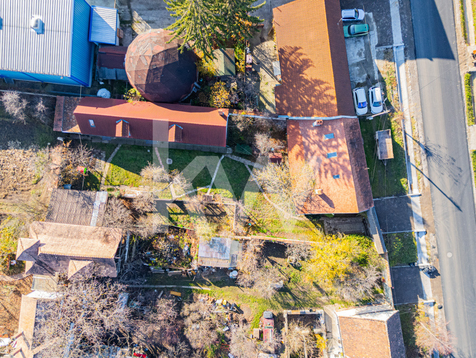 Proprietate versatilă cu 2 case și garsonieră în Hărman, locuință sau investiție