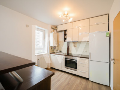 🏡 Apartament de vânzare – Brașov, Strada Graurului (loc de parcare + boxa)