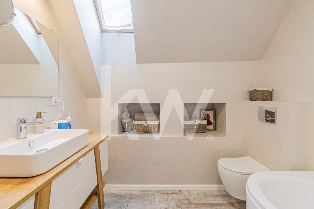 Oază de Eleganță în Inima Brașovului – Apartament de Vanzare, Str. Lungă nr. 90