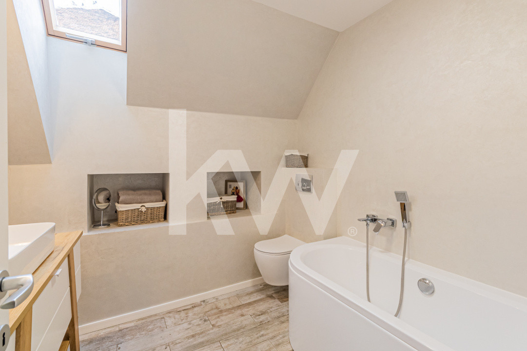 Oază de Eleganță în Inima Brașovului – Apartament de Vanzare, Str. Lungă nr. 90