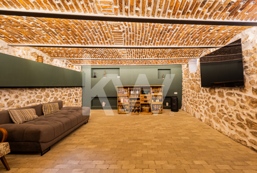 Oază de Eleganță în Inima Brașovului – Apartament de Vanzare, Str. Lungă nr. 90