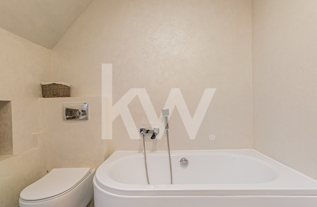 Oază de Eleganță în Inima Brașovului – Apartament de Vanzare, Str. Lungă nr. 90