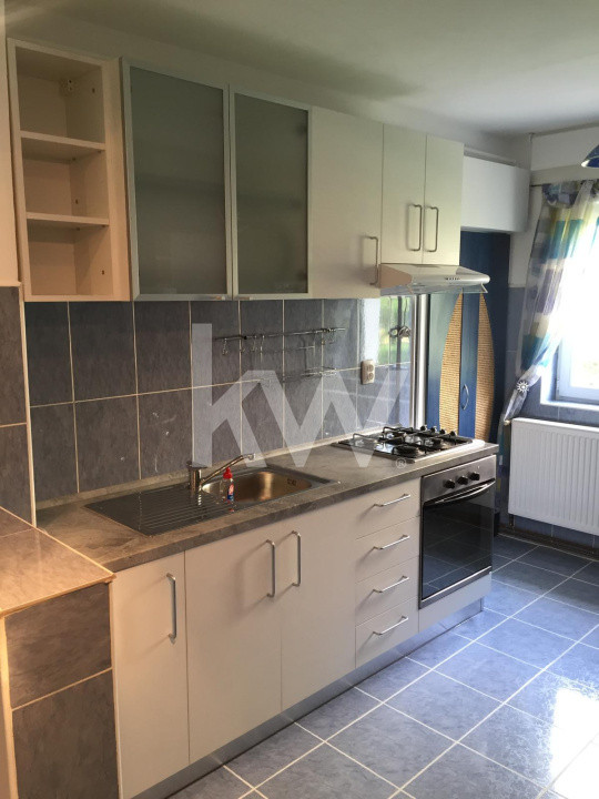 Apartament cu 3 camere in Racadau 