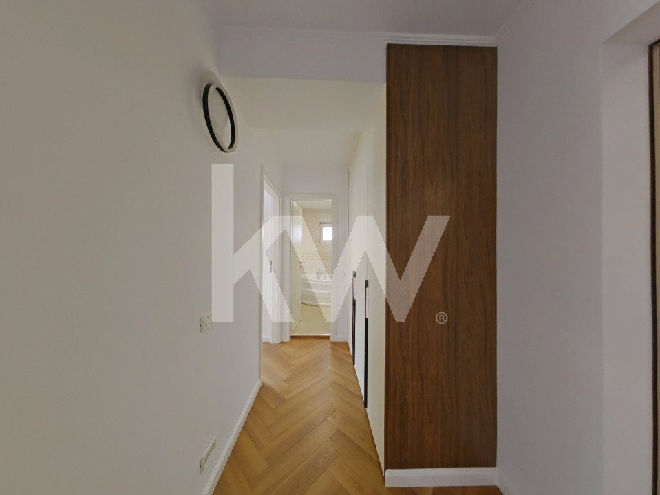Apartament 3 camere decomandat, lux, renovat integral, prima închiriere, Brașov
