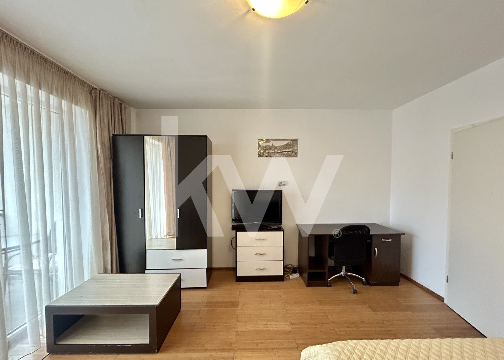 Garsoniera disponibila imediat, loc de parcare privat