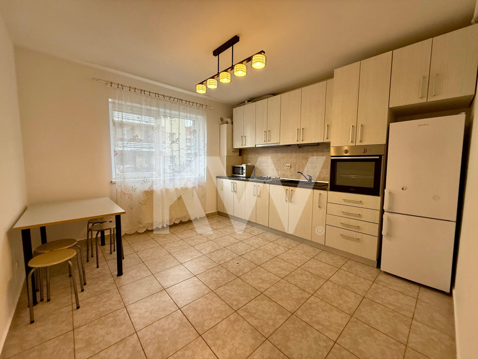 Studio spațios de închiriat | Balcon închis | Parcare privată 