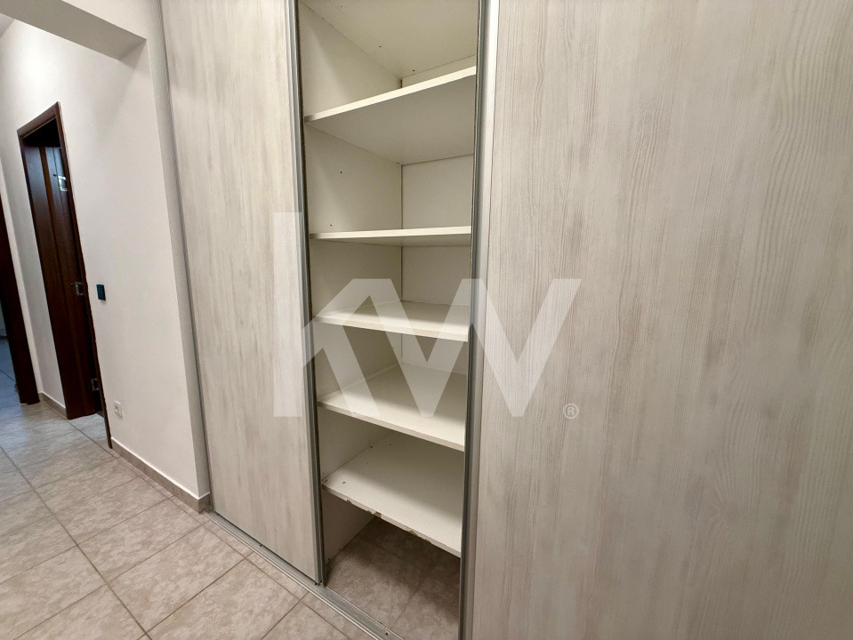 Studio spațios de închiriat | Balcon închis | Parcare privată 