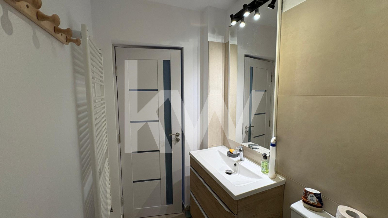 De inchiriat, apartament utilat si mobilat cu 3 camere in zona Wharte!